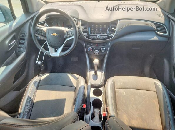 KL7CJLSB4JB618046 2018 CHEVROLET TRAX Gray Вид панелі приладів