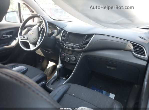KL7CJLSB4LB070083 2020 CHEVROLET TRAX Черный Вид салона спереди