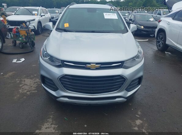 KL7CJLSB4MB323842 2021 CHEVROLET TRAX Серебряный Вид щитка приборов