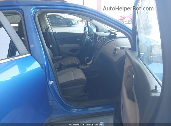 KL7CJLSB5GB761239 2016 CHEVROLET TRAX Blue Front interior view