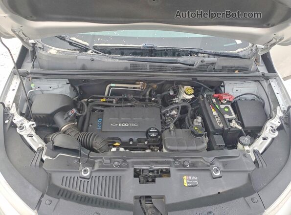 KL7CJLSB5JB678465 2018 CHEVROLET TRAX Silver Widok wnętrza z tyłu