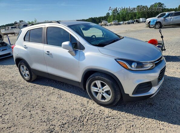 KL7CJLSB5LB020437 2020 CHEVROLET TRAX Серебряный Передняя правая четверть