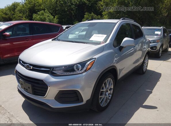 KL7CJLSB5MB334154 2021 CHEVROLET TRAX Silver Przód lewy