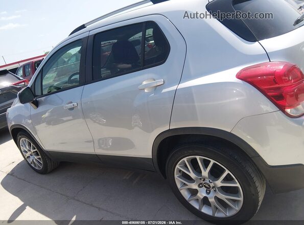 KL7CJLSB5MB334154 2021 CHEVROLET TRAX Silver Widok wnętrza 360 stopni