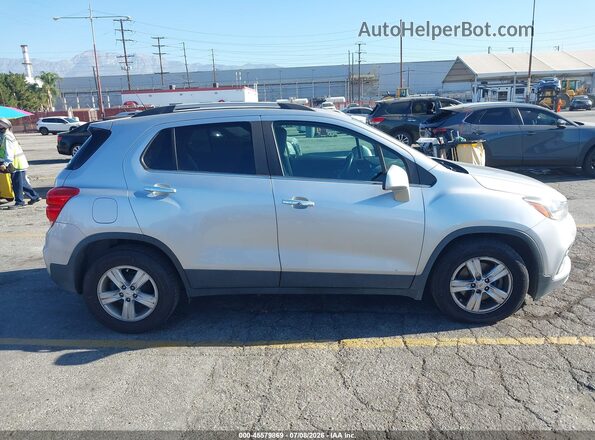 KL7CJLSB6LB039157 2020 CHEVROLET TRAX Silver უკანა სალონის ხედი