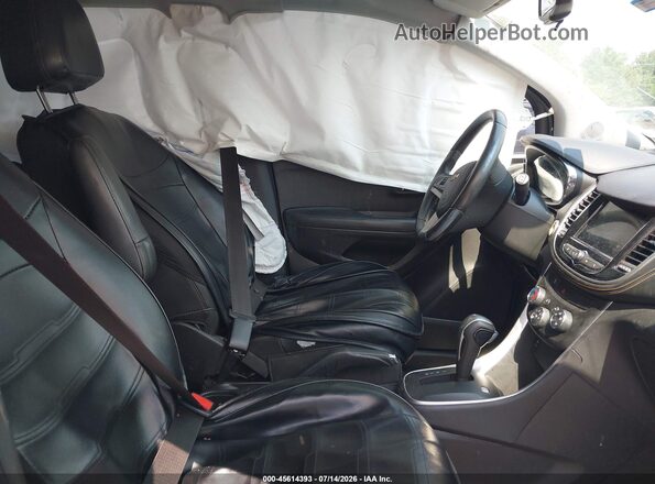 KL7CJLSB7JB647184 2018 CHEVROLET TRAX Gray Вид салону спереду