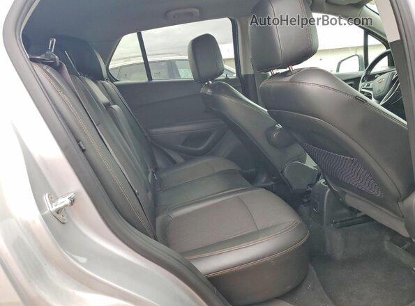 KL7CJLSB7KB740224 2019 CHEVROLET TRAX Silver უკანა სალონის ხედი