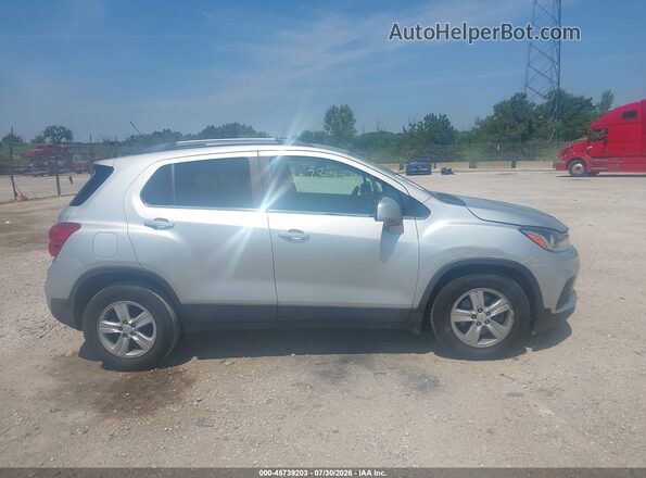 KL7CJLSB7LB314549 2020 CHEVROLET TRAX Silver Rear interior view