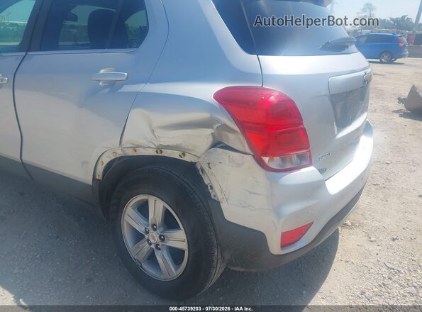 KL7CJLSB7LB314549 2020 CHEVROLET TRAX Silver Front view
