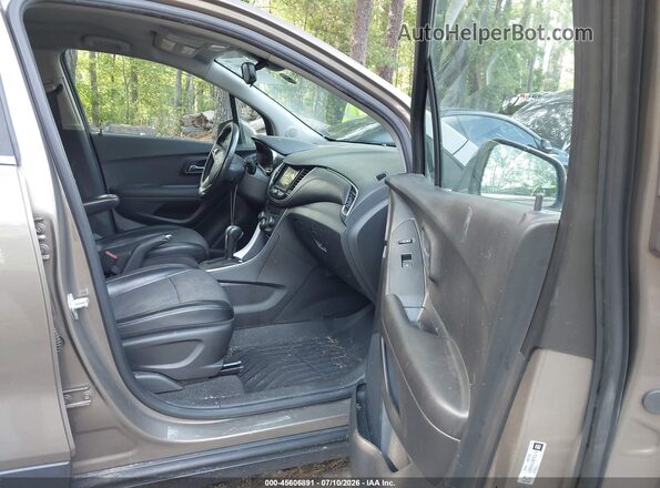 KL7CJLSB7LB334879 2020 CHEVROLET TRAX Brown Vista interior delantera