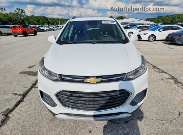 KL7CJLSB8HB153085 2017 CHEVROLET TRAX Белый Вид спереди