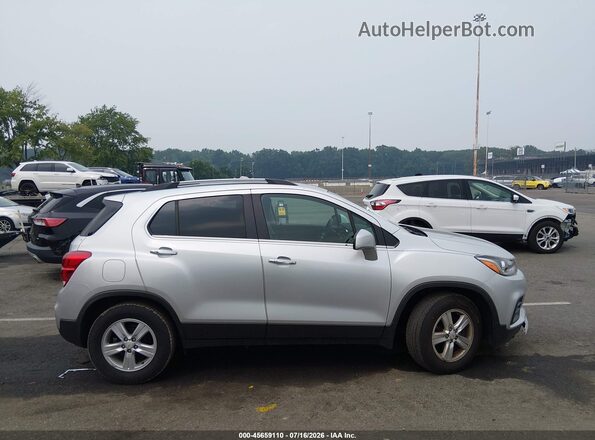 KL7CJLSB8HB227802 2017 CHEVROLET TRAX Gray Widok wnętrza z tyłu