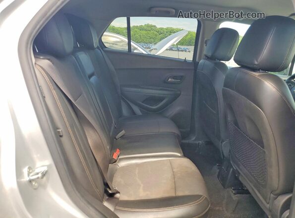 KL7CJLSB8MB326307 2021 CHEVROLET TRAX Gray უკანა სავარძლების ხედი