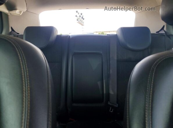KL7CJLSB9KB803615 2019 CHEVROLET TRAX Gray Widok tylnych siedzeń