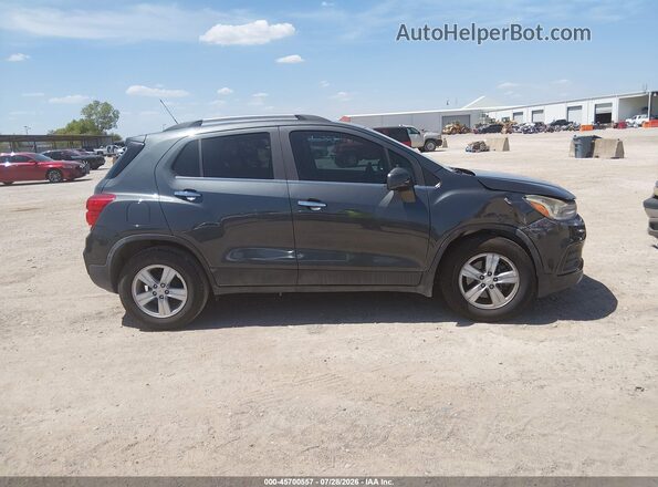 KL7CJLSBXJB629522 2018 CHEVROLET TRAX Gray Widok wnętrza z tyłu