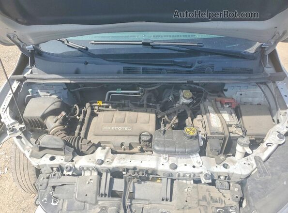 KL7CJLSBXLB028484 2020 CHEVROLET TRAX Silver ძრავის განყოფილების ხედი