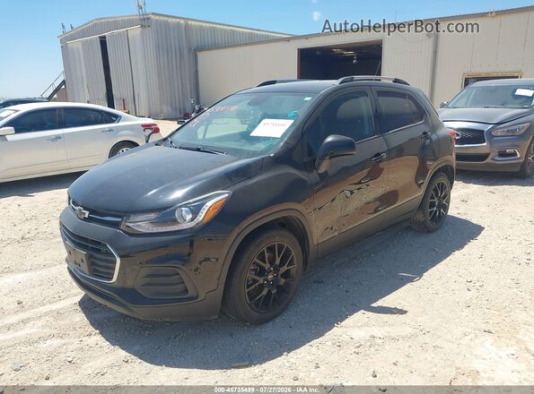 KL7CJLSBXMB359485 2021 CHEVROLET TRAX Черный Передняя левая четверть