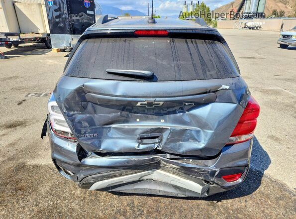 KL7CJLSM4NB565369 2022 CHEVROLET TRAX Gray Widok z tyłu