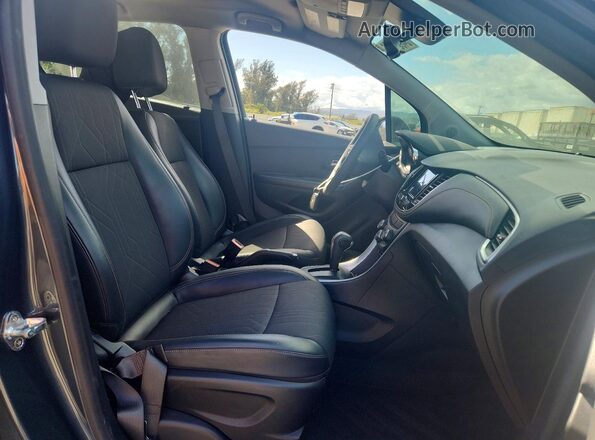 KL7CJLSM4NB565369 2022 CHEVROLET TRAX Gray Widok wnętrza z przodu