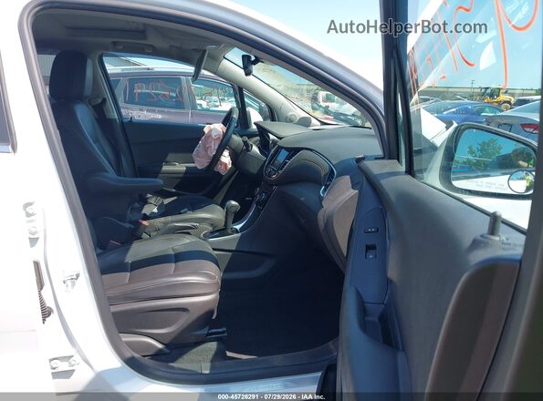 KL7CJMSB1LB317209 2020 CHEVROLET TRAX White Widok wnętrza z przodu