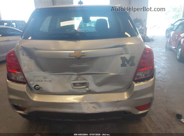 KL7CJNSB0JB550680 2018 CHEVROLET TRAX Silver წინა ხედი