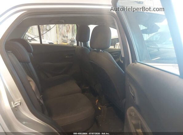 KL7CJNSB0JB550680 2018 CHEVROLET TRAX Silver VIN კოდის სტიკერის ხედი