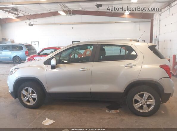 KL7CJNSB0JB550680 2018 CHEVROLET TRAX Silver სალონის 360-გრადუსიანი ხედი