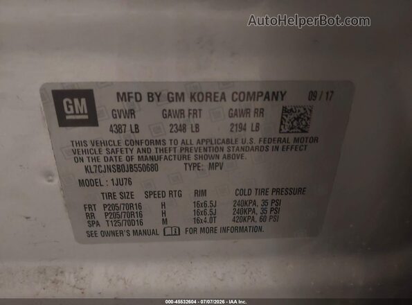 KL7CJNSB0JB550680 2018 CHEVROLET TRAX Silver ძრავის განყოფილების ხედი