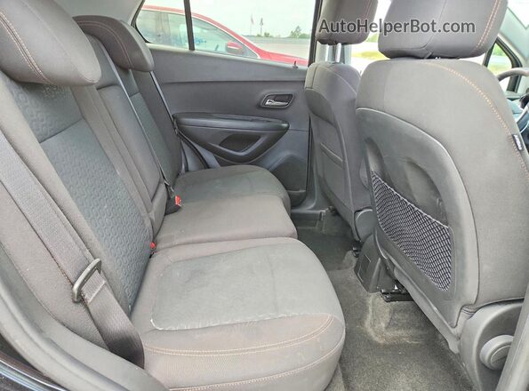 KL7CJNSB0MB358681 2021 CHEVROLET TRAX Black Vista interior trasera