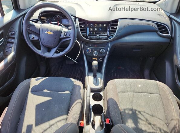 KL7CJNSB2JB695039 2018 CHEVROLET TRAX White Widok deski rozdzielczej