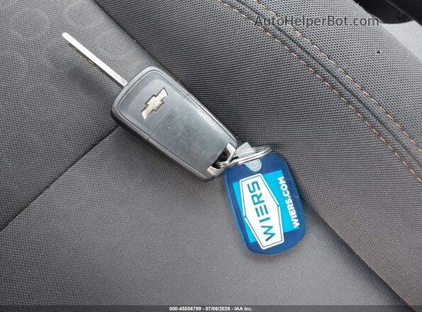 KL7CJNSB3JB558384 2018 CHEVROLET TRAX Silver Dashboard view