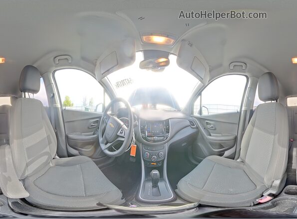 KL7CJNSB6MB318315 2021 CHEVROLET TRAX Charcoal Vista interior de 360 grados