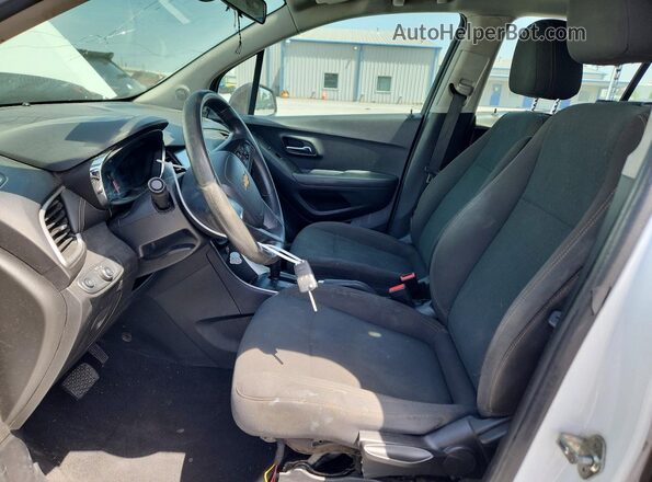 KL7CJNSB7HB202255 2017 CHEVROLET TRAX White წინა სალონის ხედი
