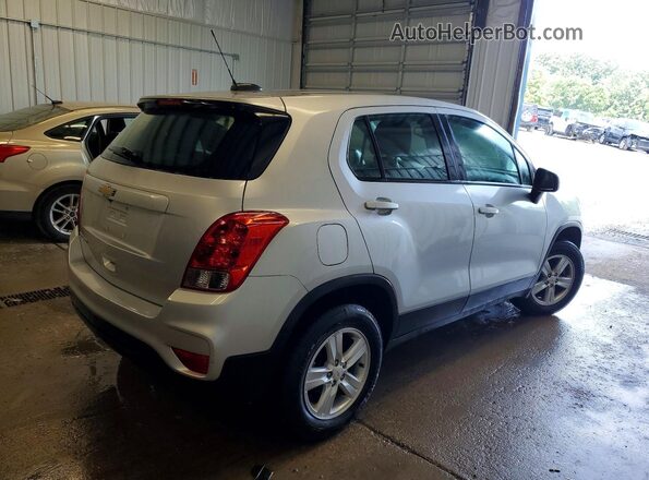 KL7CJNSB7JB519961 2018 CHEVROLET TRAX Silver Задня права чверть