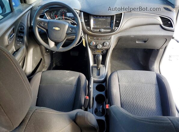 KL7CJNSM5NB552075 2022 CHEVROLET TRAX Silver Vista del salpicadero