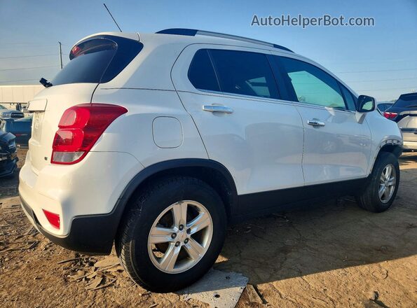 KL7CJPSB0JB671642 2018 CHEVROLET TRAX White Задня права чверть