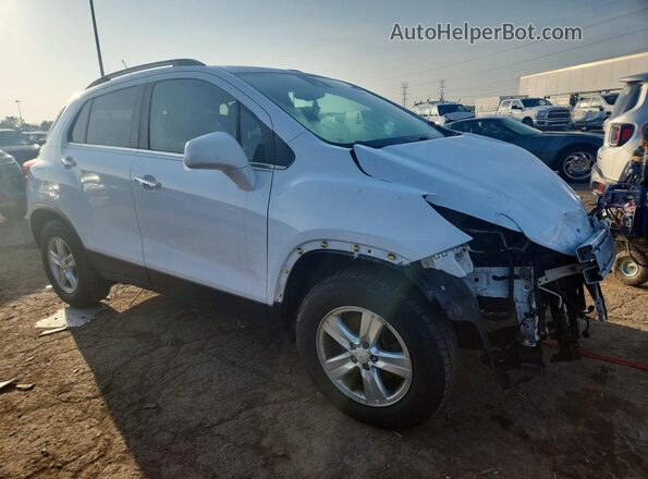 KL7CJPSB0JB671642 2018 CHEVROLET TRAX White Передня права чверть