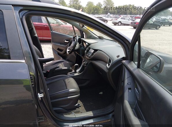 KL7CJPSB1HB120629 2017 CHEVROLET TRAX Gray Vista interior delantera