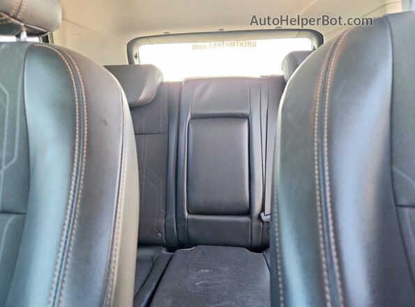 KL7CJPSB1KB876890 2019 CHEVROLET TRAX Black Rear seats view