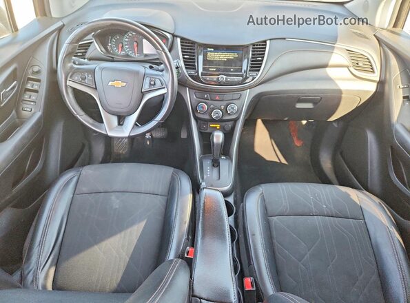 KL7CJPSB1KB876890 2019 CHEVROLET TRAX Black Dashboard view