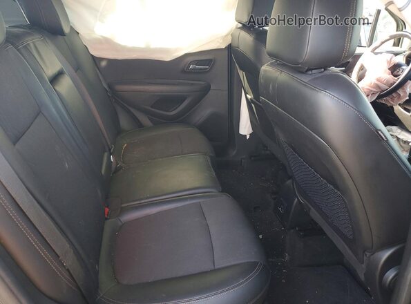 KL7CJPSB1MB344123 2021 CHEVROLET TRAX Gray უკანა სალონის ხედი