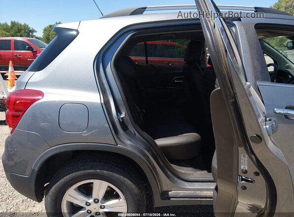 KL7CJPSB3KB811815 2019 CHEVROLET TRAX Серый Вид наклейки с VIN-кодом