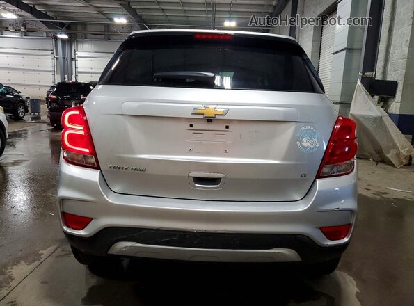 KL7CJPSB4HB157609 2017 CHEVROLET TRAX Silver Rear view
