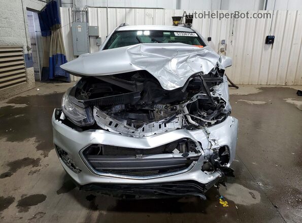 KL7CJPSB4HB157609 2017 CHEVROLET TRAX Silver Front view