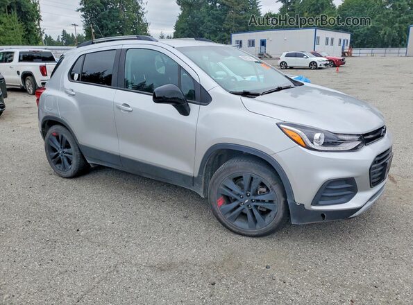 KL7CJPSB4LB325421 2020 CHEVROLET TRAX Silver Передня права чверть