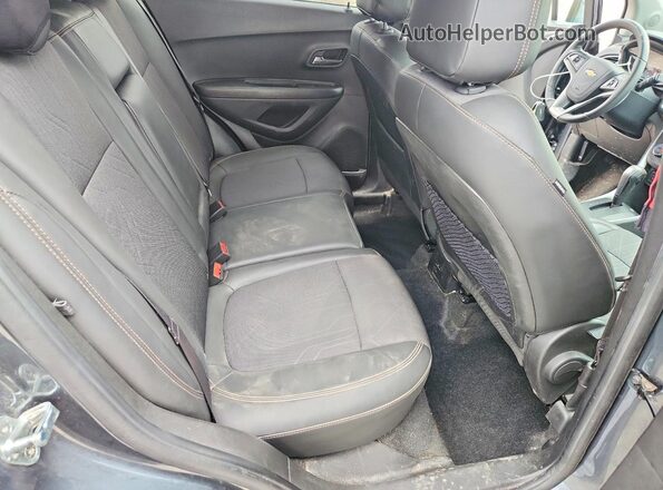 KL7CJPSB4MB338798 2021 CHEVROLET TRAX Blue Vista interior trasera