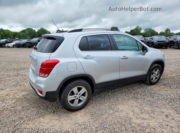 KL7CJPSB5KB953034 2019 CHEVROLET TRAX Silver Trasero derecho