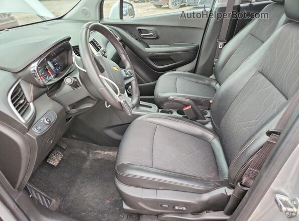 KL7CJPSB5KB953034 2019 CHEVROLET TRAX Silver Vista interior delantera