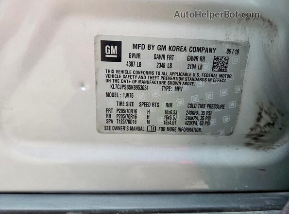 KL7CJPSB5KB953034 2019 CHEVROLET TRAX Silver Vista de la etiqueta del VIN