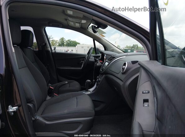 KL7CJPSB6GB537582 2016 CHEVROLET TRAX Фиолетовый Вид салона спереди